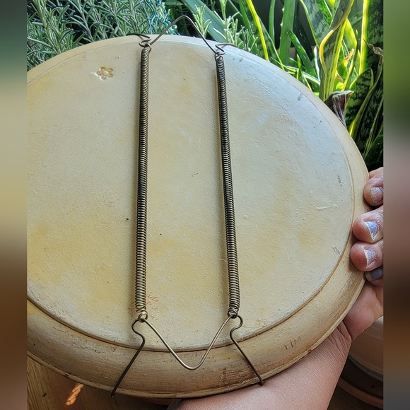 Vtg* Hand crafted floral wooden hanging plate. - Picture 2 of 5